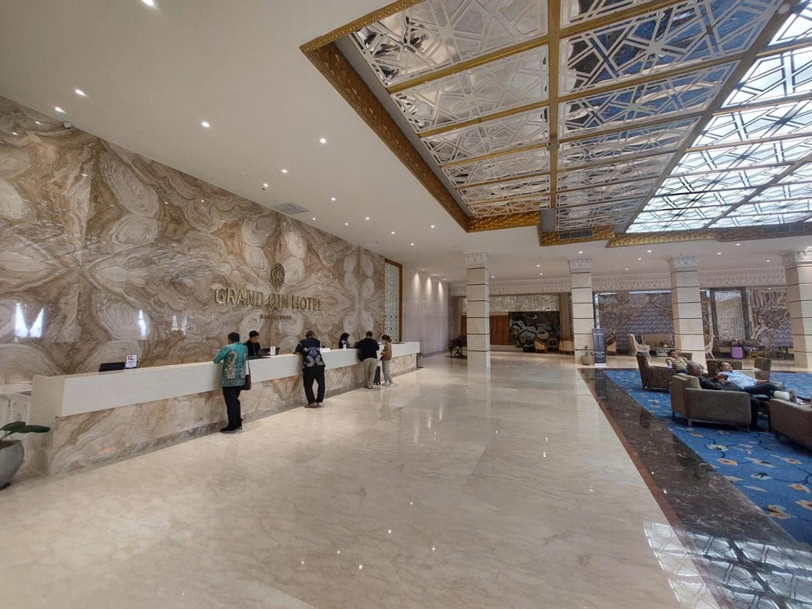 Grand Qin Hotel Banjarbaru Εξωτερικό φωτογραφία