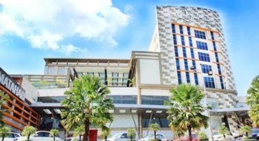 Grand Qin Hotel Banjarbaru Εξωτερικό φωτογραφία