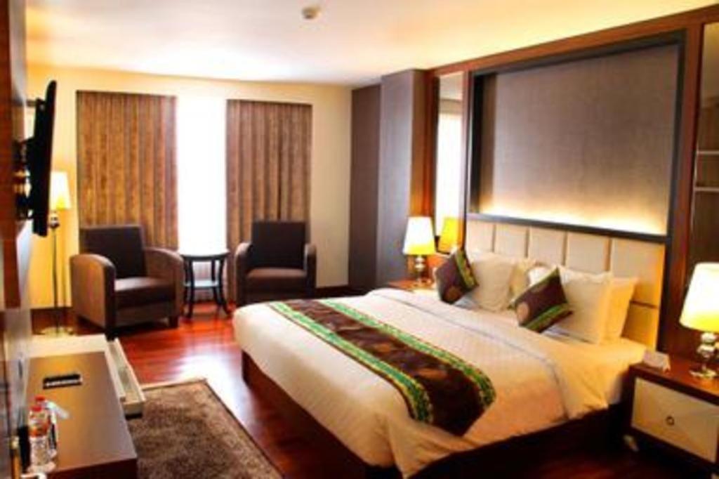 Grand Qin Hotel Banjarbaru Εξωτερικό φωτογραφία