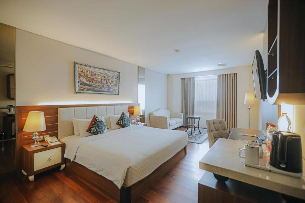 Grand Qin Hotel Banjarbaru Εξωτερικό φωτογραφία