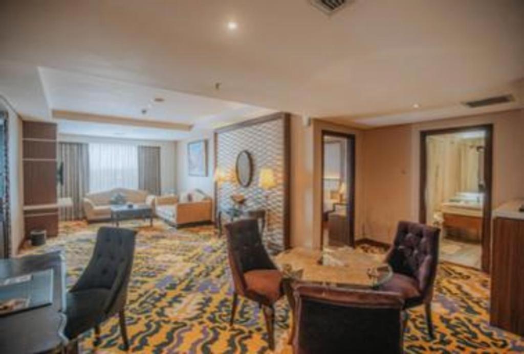 Grand Qin Hotel Banjarbaru Εξωτερικό φωτογραφία