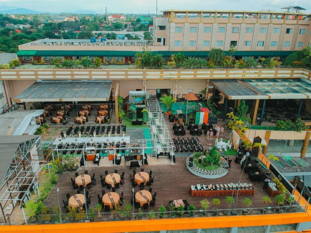 Grand Qin Hotel Banjarbaru Εξωτερικό φωτογραφία