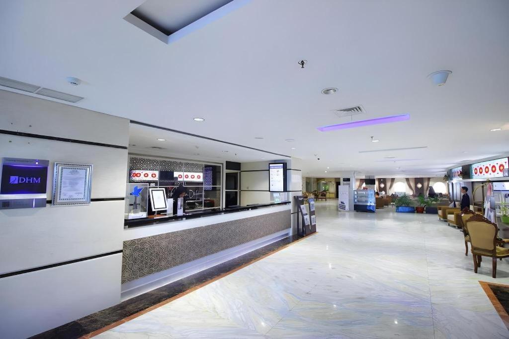 Grand Qin Hotel Banjarbaru Εξωτερικό φωτογραφία