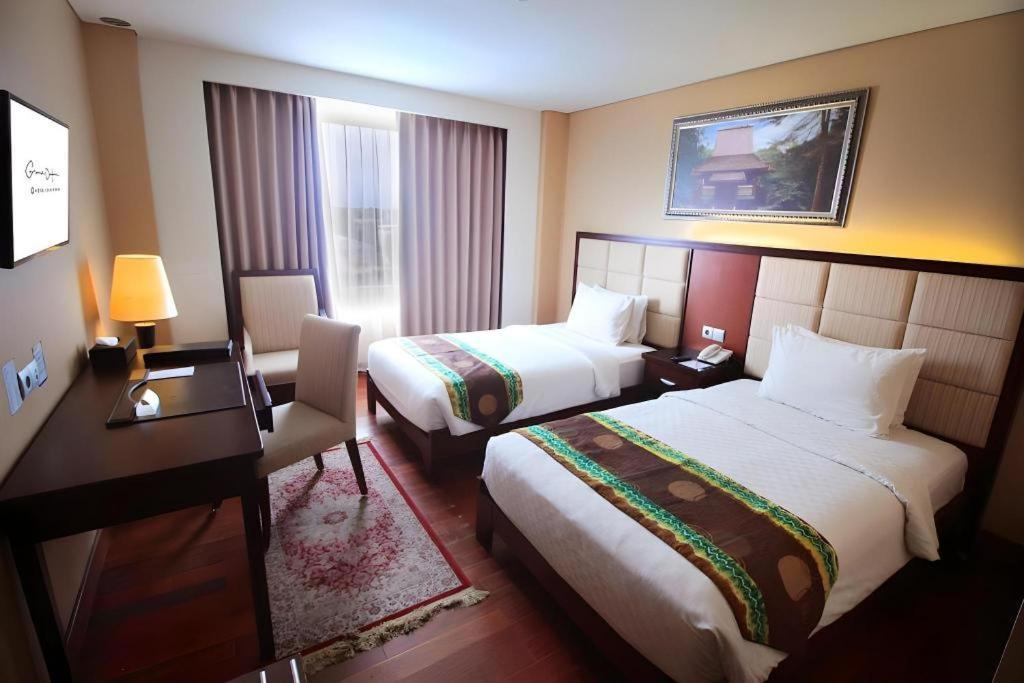 Grand Qin Hotel Banjarbaru Εξωτερικό φωτογραφία