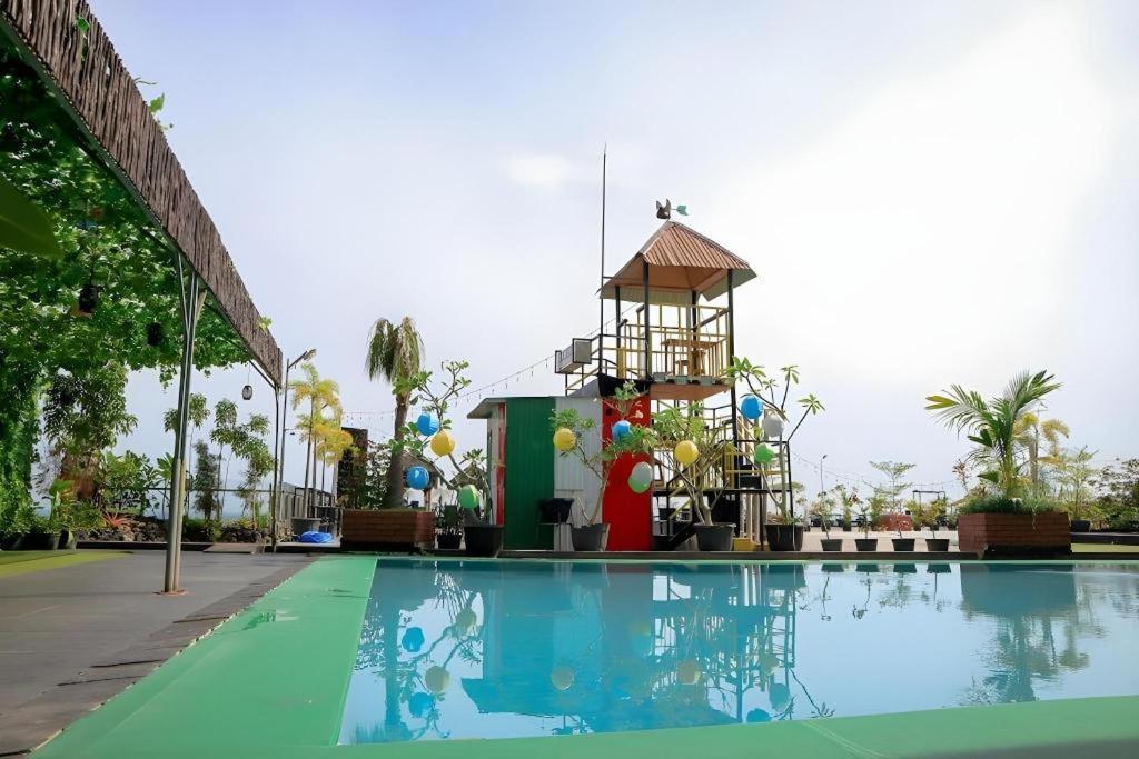 Grand Qin Hotel Banjarbaru Εξωτερικό φωτογραφία